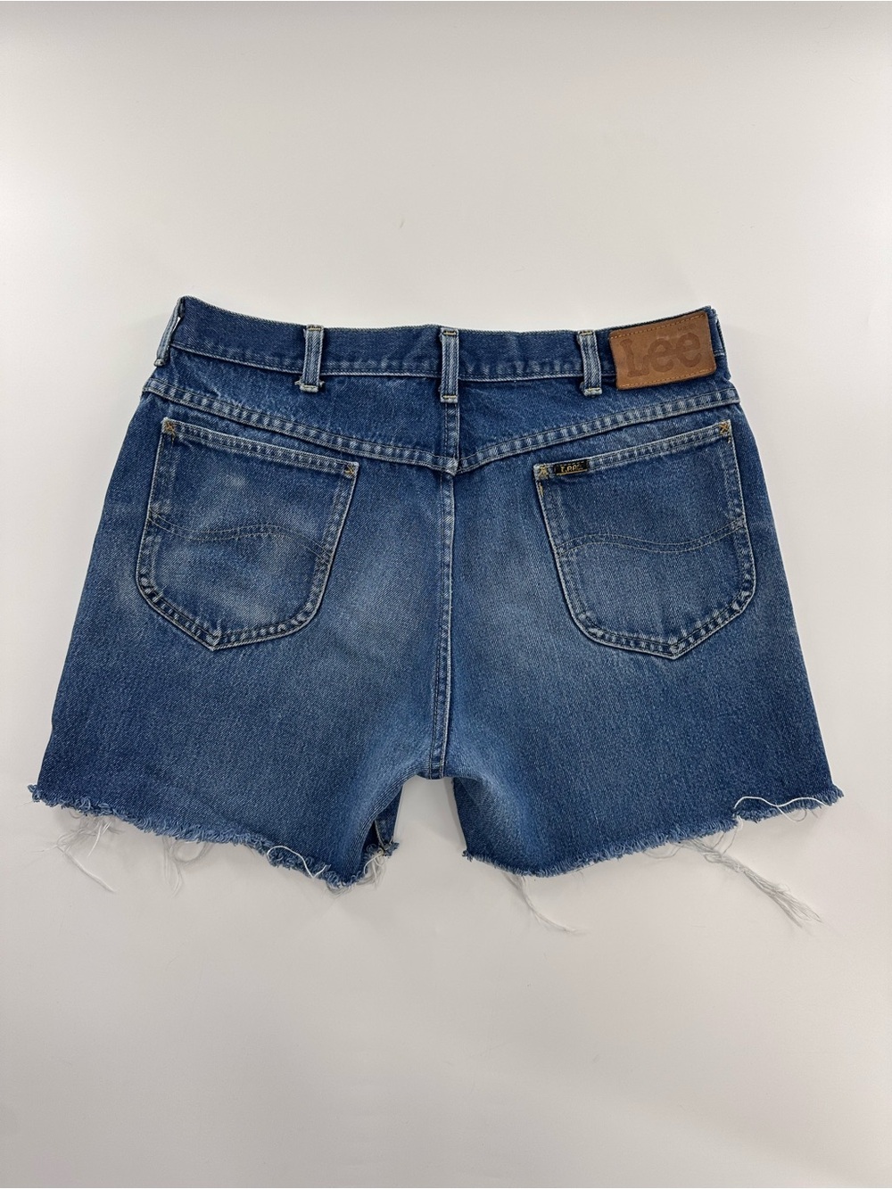Vintage Lee Blue Denim Cutoff Shorts Size L - Picture 3 of 12